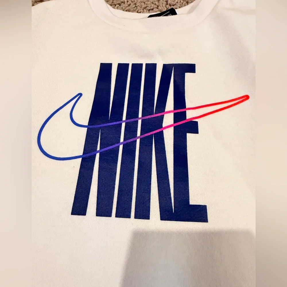 Nike classic crewneck